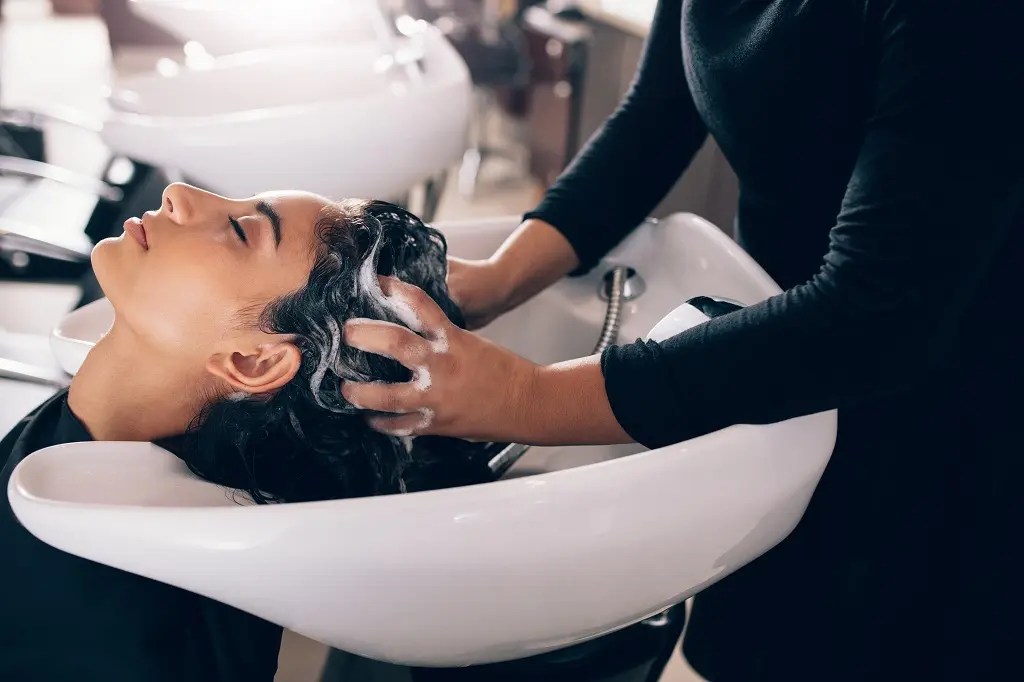 Can Hair Salons Remove Lice? LiceDoctors